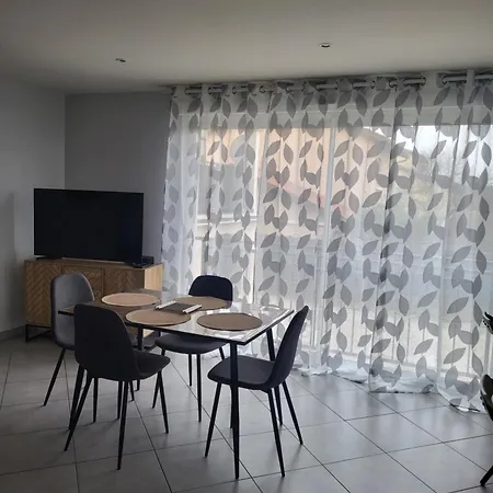 Apartmán Duplex Avec Parking Chassieu